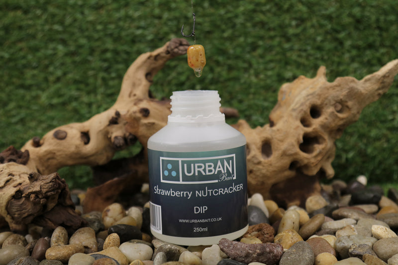 Strawberry Nutcracker Hookbait Dip - Urban Bait